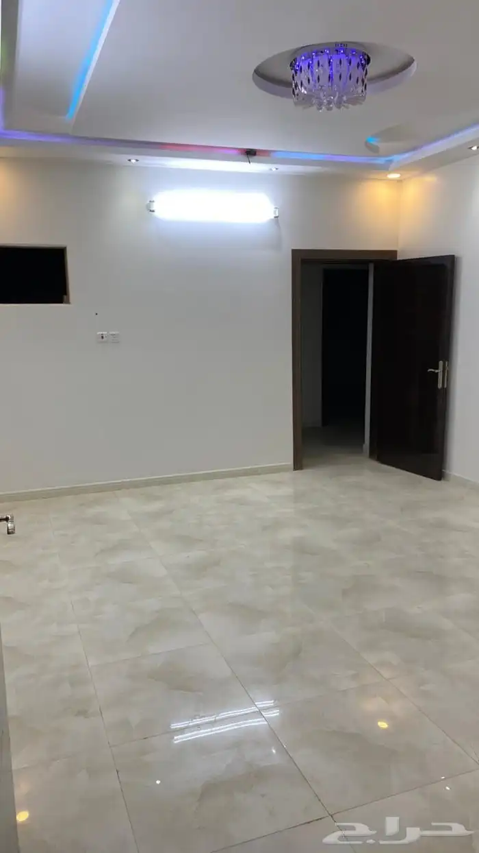 شقة للأجار الشهري العقيق 11