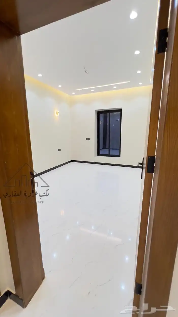 للبيع فيلا نص ارض ثلاث ادوار حي الصفاء تبوك 20