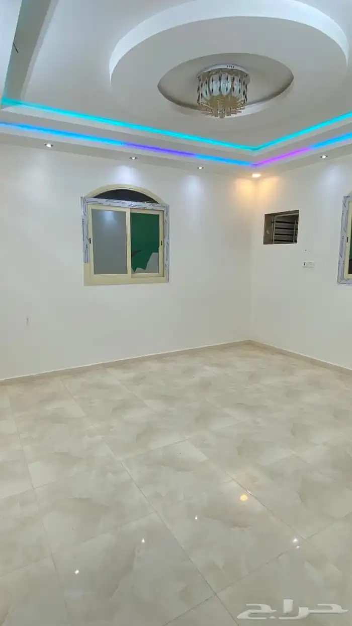 شقة للأجار الشهري العقيق 8