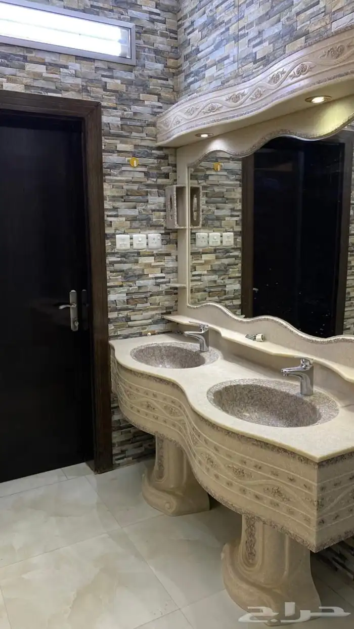 شقة للأجار الشهري العقيق 9