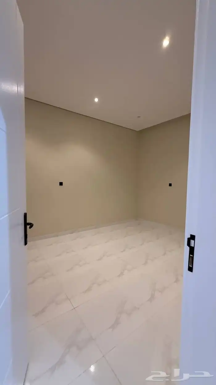 للبيع دبلكس بحي النفل 11