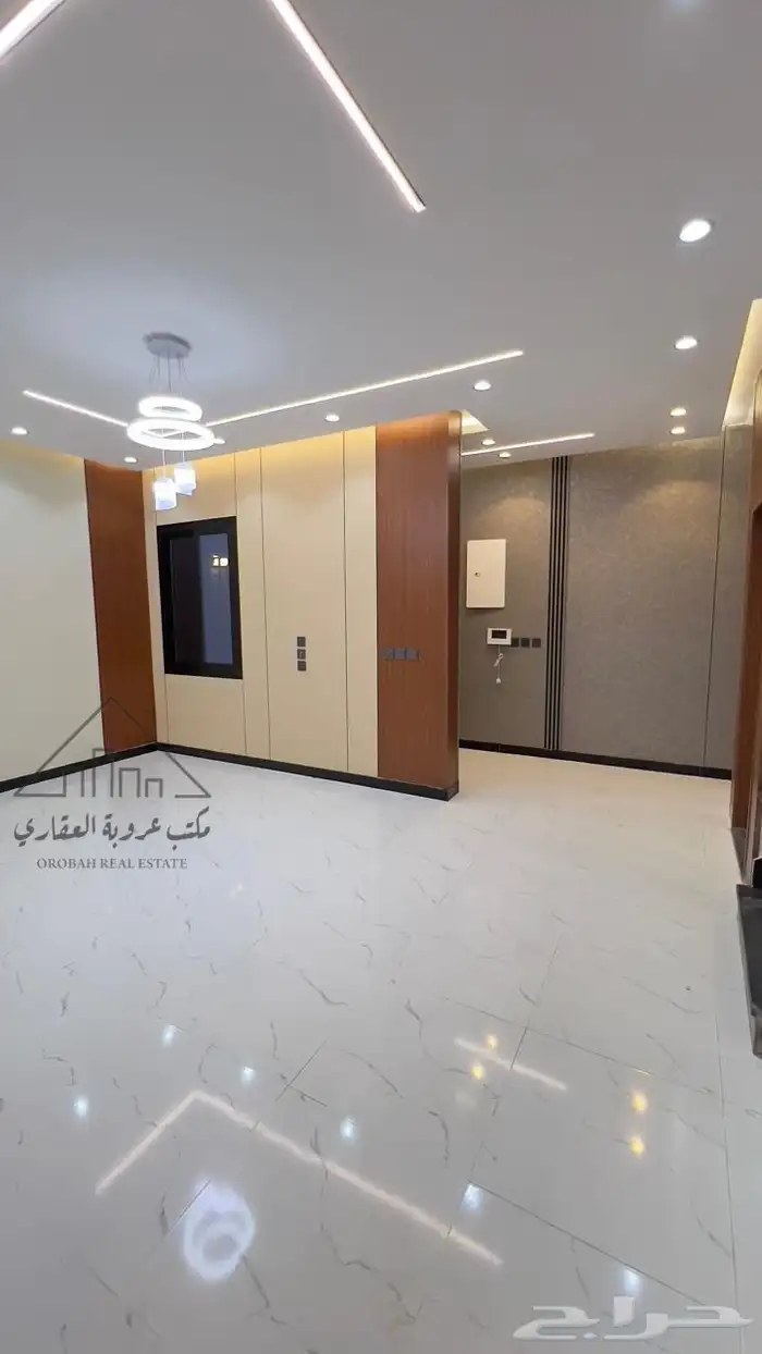 للبيع فيلا نص ارض ثلاث ادوار حي الصفاء تبوك 14