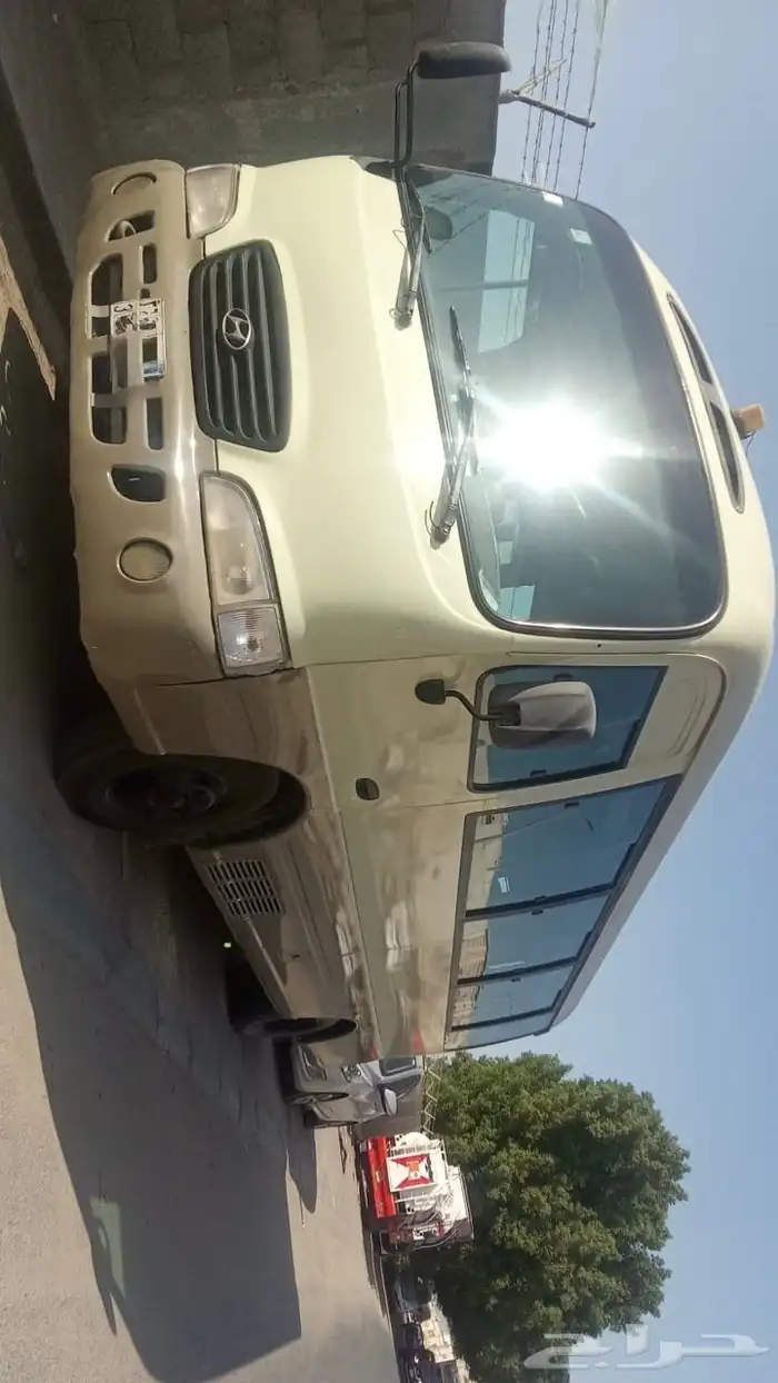 باص كوستر للايجار بالسائق في الجبيل 1