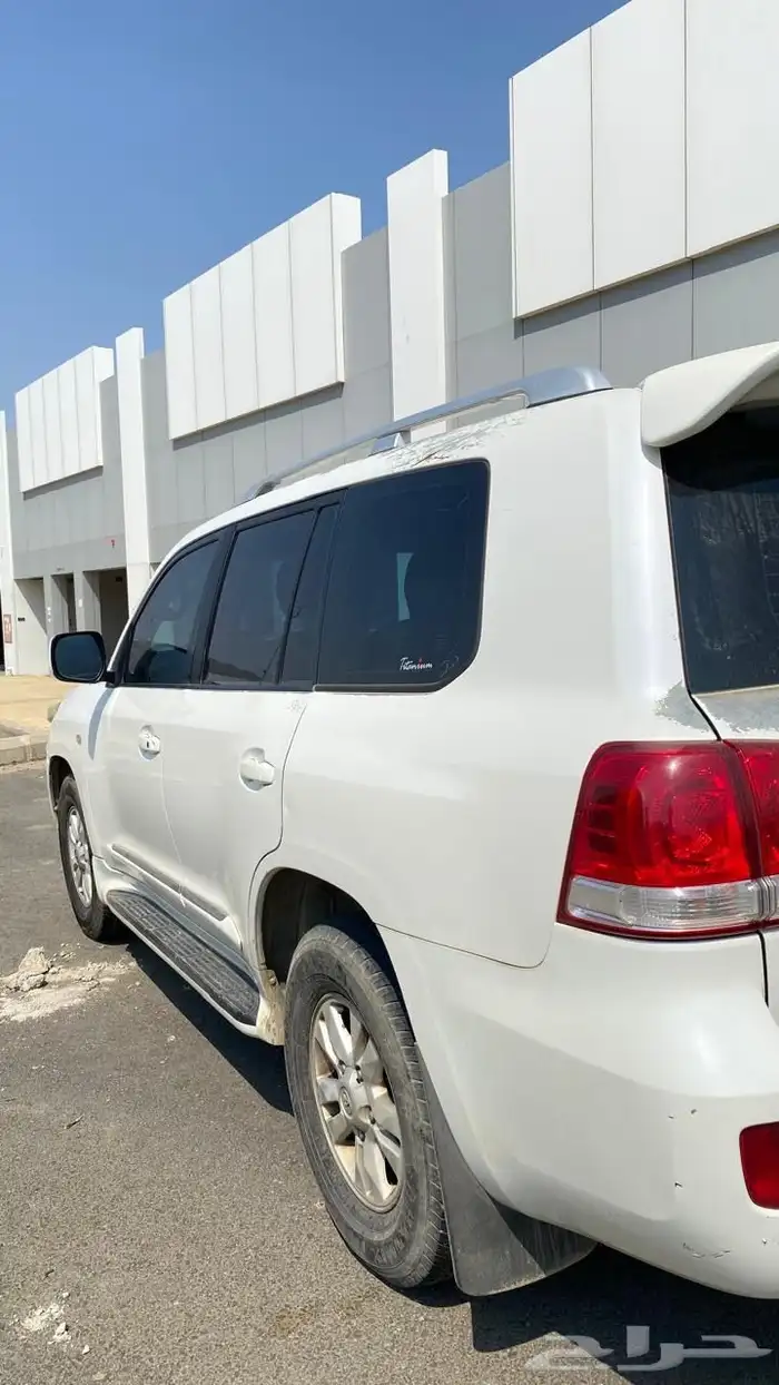 لاندكروز 2010 للبيع ممشى 425 وقابل لزياده 4