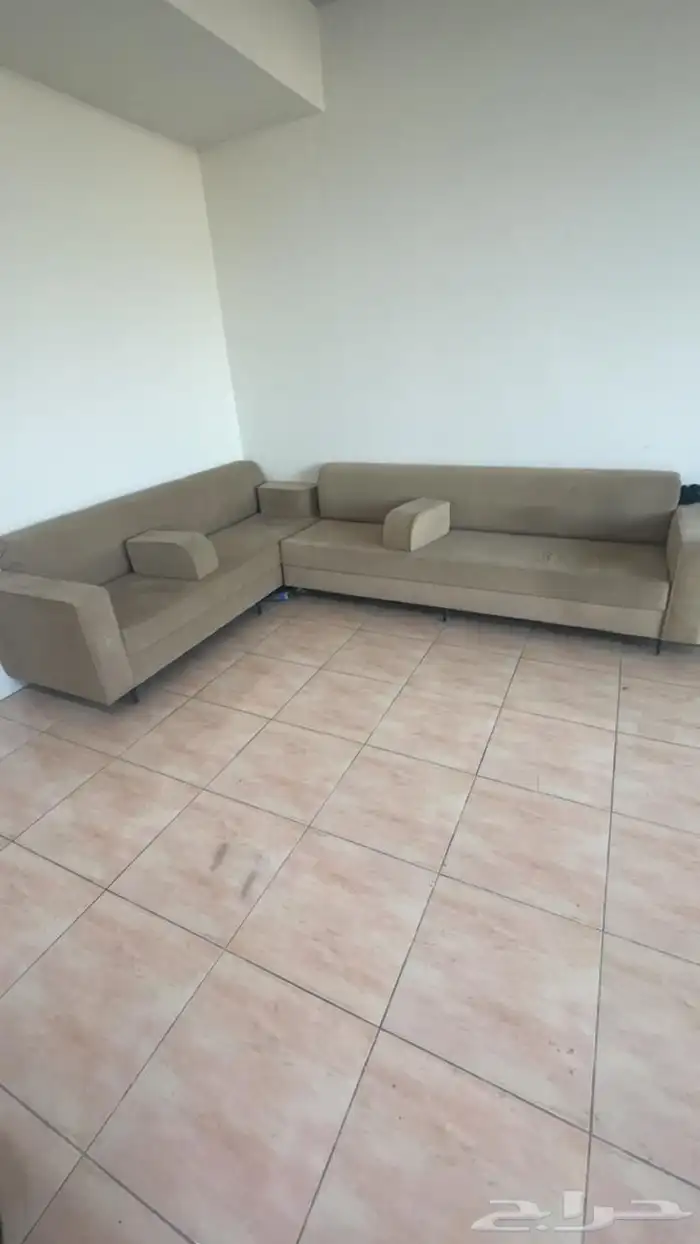 حلاق صالون لتقبيل او بيع المعدات والادوات 3