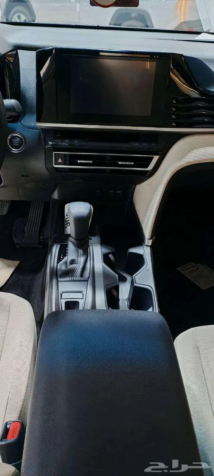 تويوتا كامرى استاندر E بنزين 2025 9