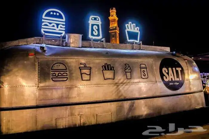 تنفيذ لوحات الحروف الضوئية والبارزة لسيارة طعام food truck 1