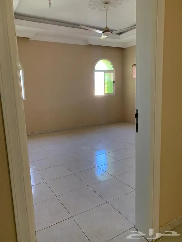 شقة عزاب للايجار في جدة حي النزهة بالقرب من المطار 2