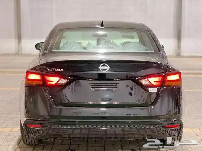 نيسان التيما استندر - نص فل SV 2025 اسود عرض خاص 2