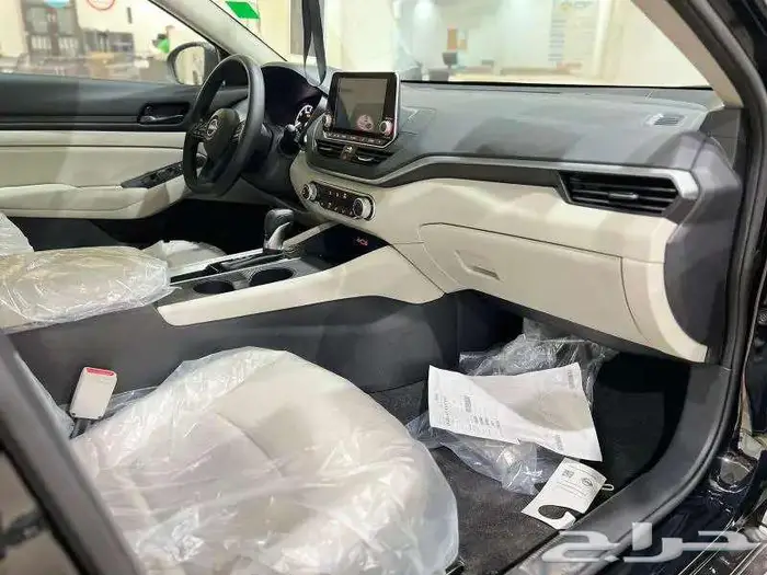 نيسان التيما استندر - نص فل SV 2025 اسود عرض خاص 24