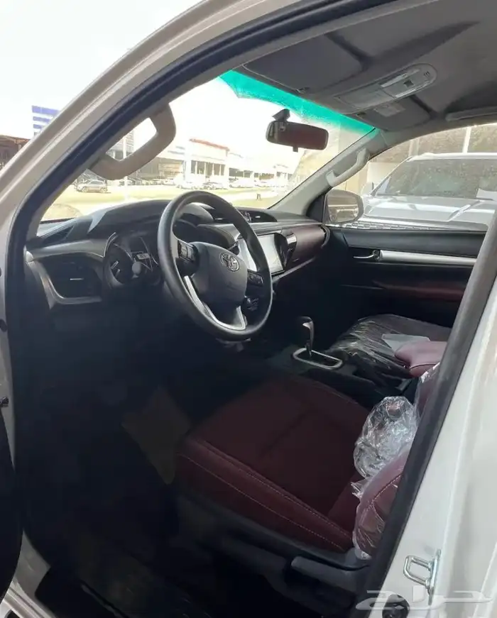 تويوتا هايلكس 2025 GLX-S بنزين بريمي 4