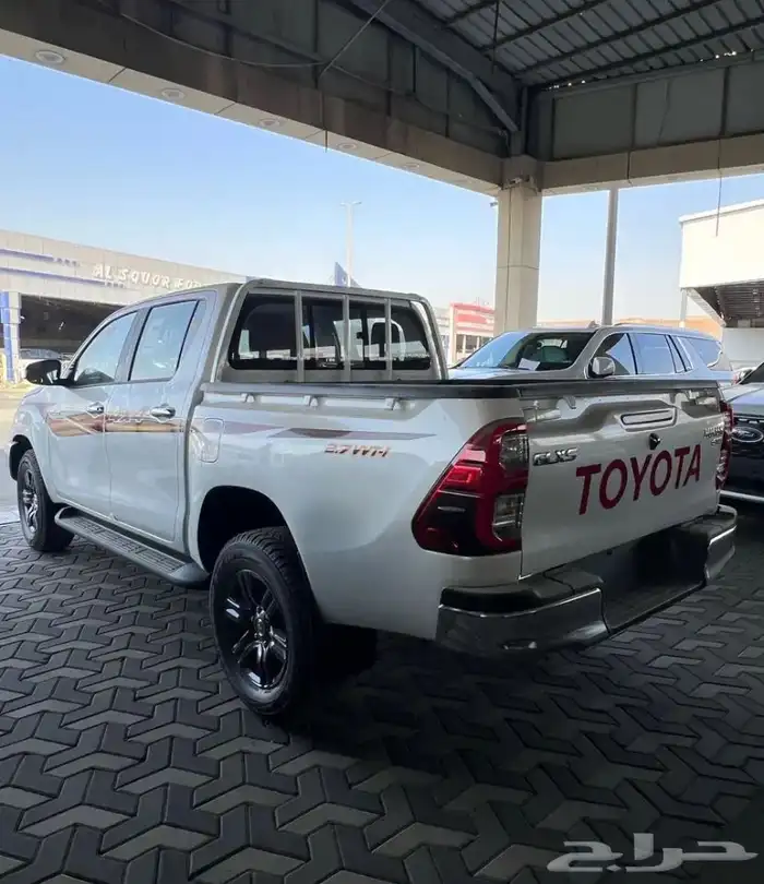 تويوتا هايلكس 2025 GLX-S بنزين بريمي 2