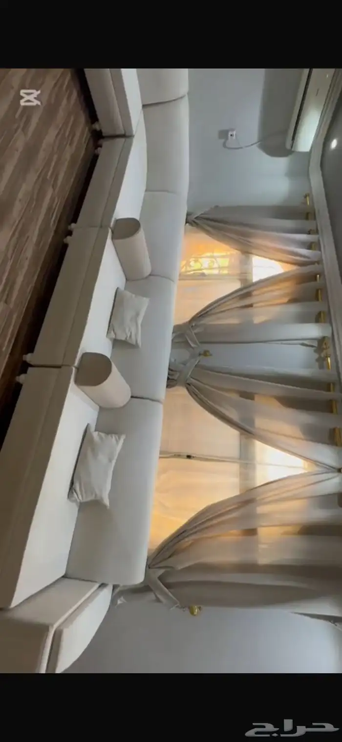 كنب مع طاوله مع ستاره للبيع نضيف جدا 2