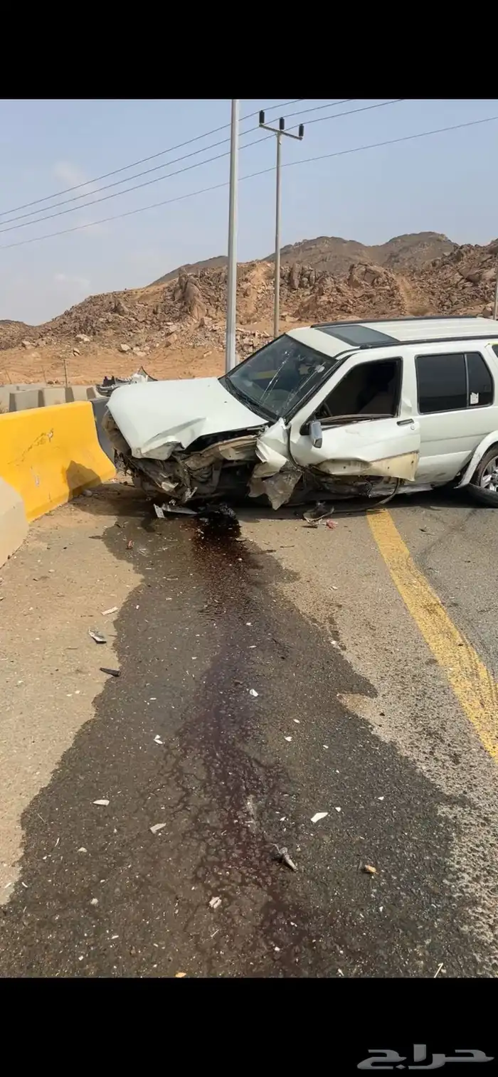 للبيع جيب باثفندر 1