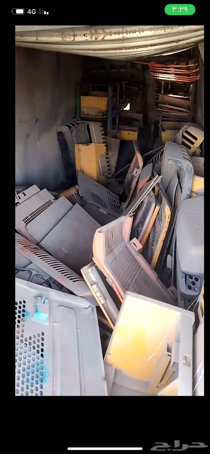 قطع غيار تشليح وكاله شيولات بوكلينات فولفو 460 210 0