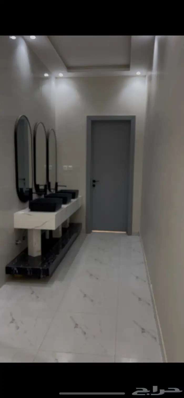 دور أرضي للإيجار المجمعة حي الملتقى 1