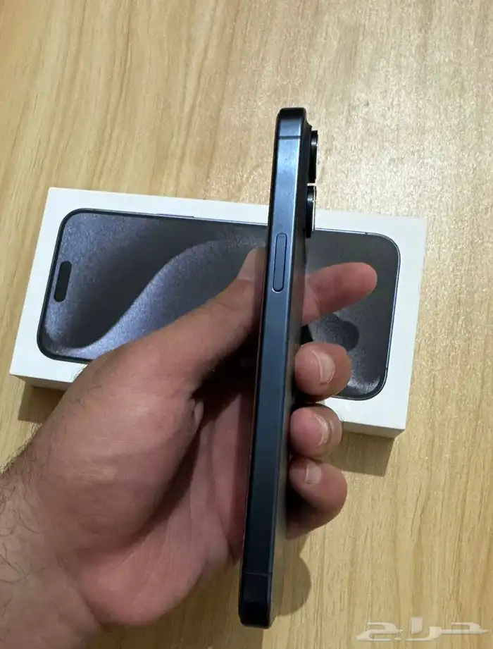 ايفون 15 بروماكس 256 جيجا اللون الازرق الغامق البطاريه 91 3