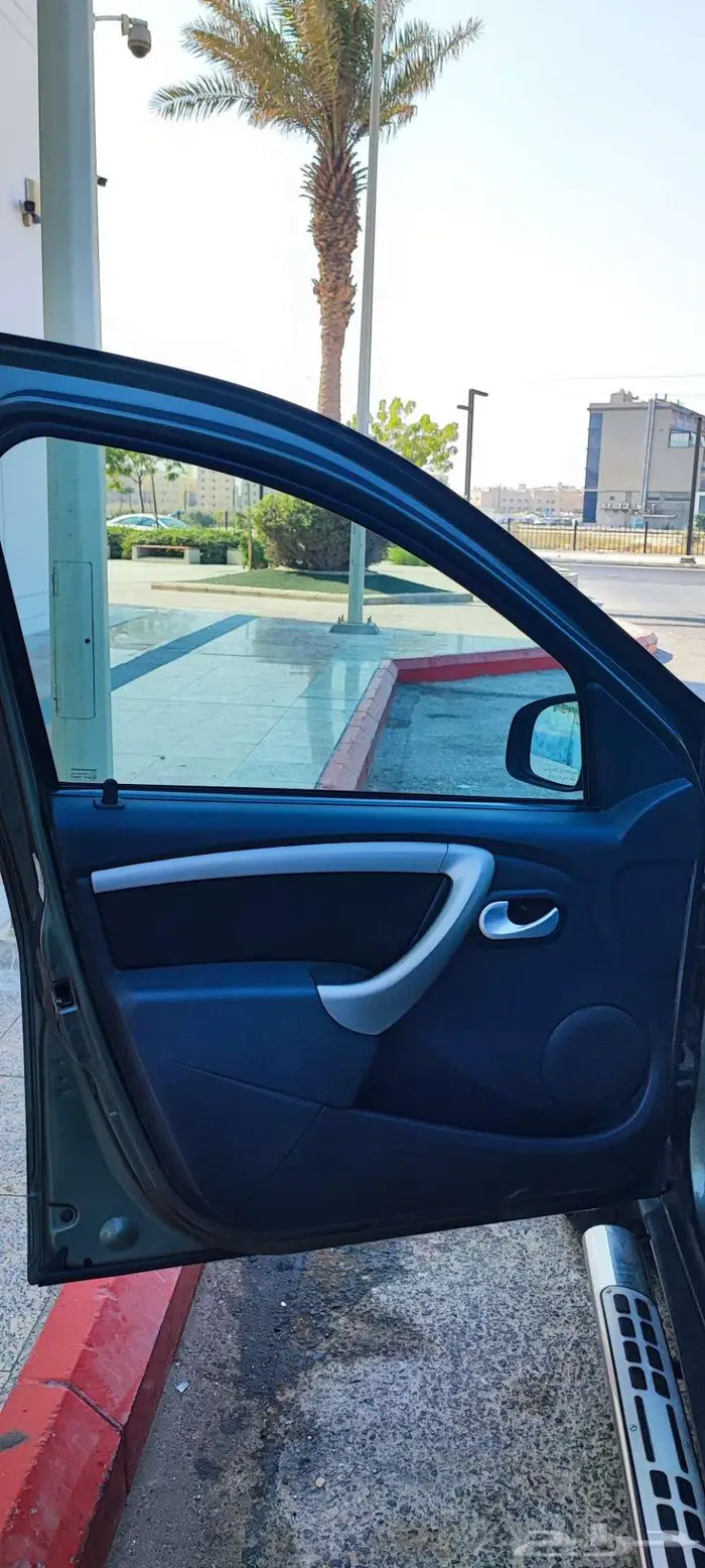 رينو داستر 2016 ممشى قليل نظيف جدا 14