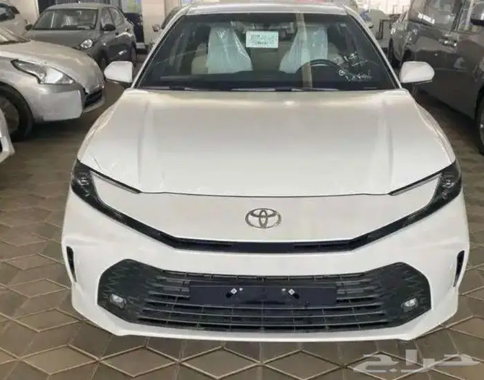 تويوتا كامري استاندر جنوط بنزين 2025 0