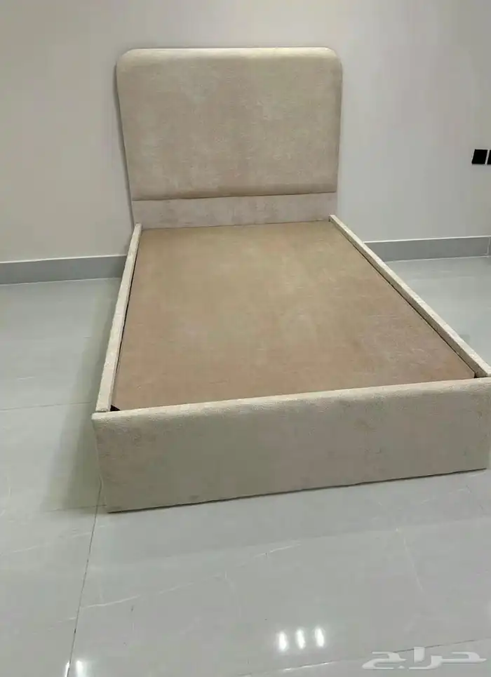 تفصيل غرف نوم وتركيب ديكورات خشبية والتنجيد 0