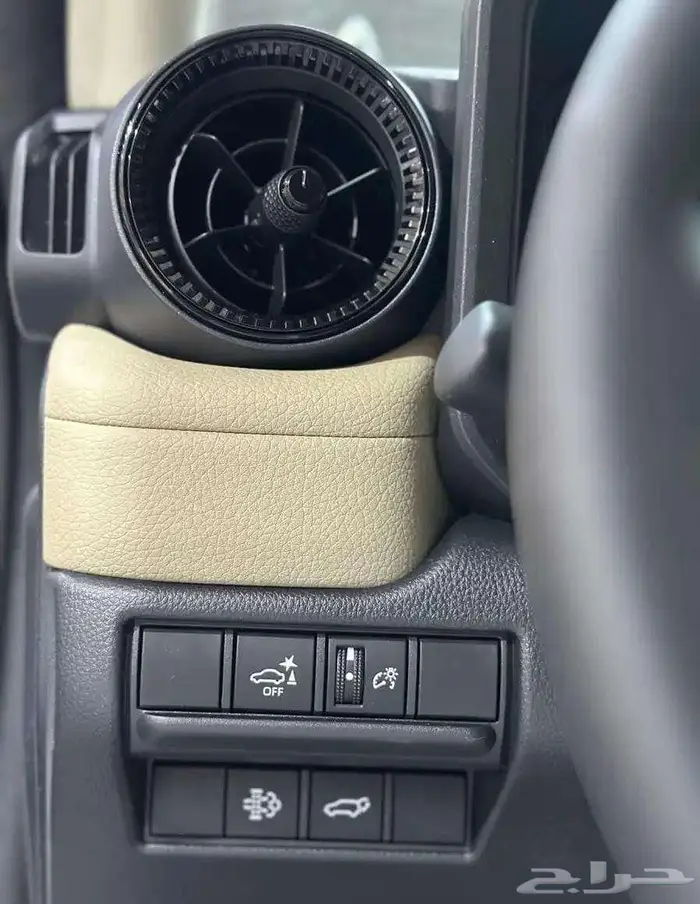 تتوفر فئات برادو 2025 اصفار لمبيعات النقد و البنوك بأقل ربح 0