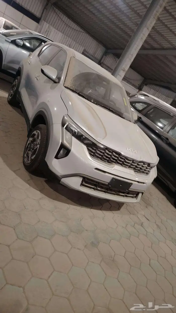 كيا سونيت ستاندر GL موديل 2024 لون فضي 1