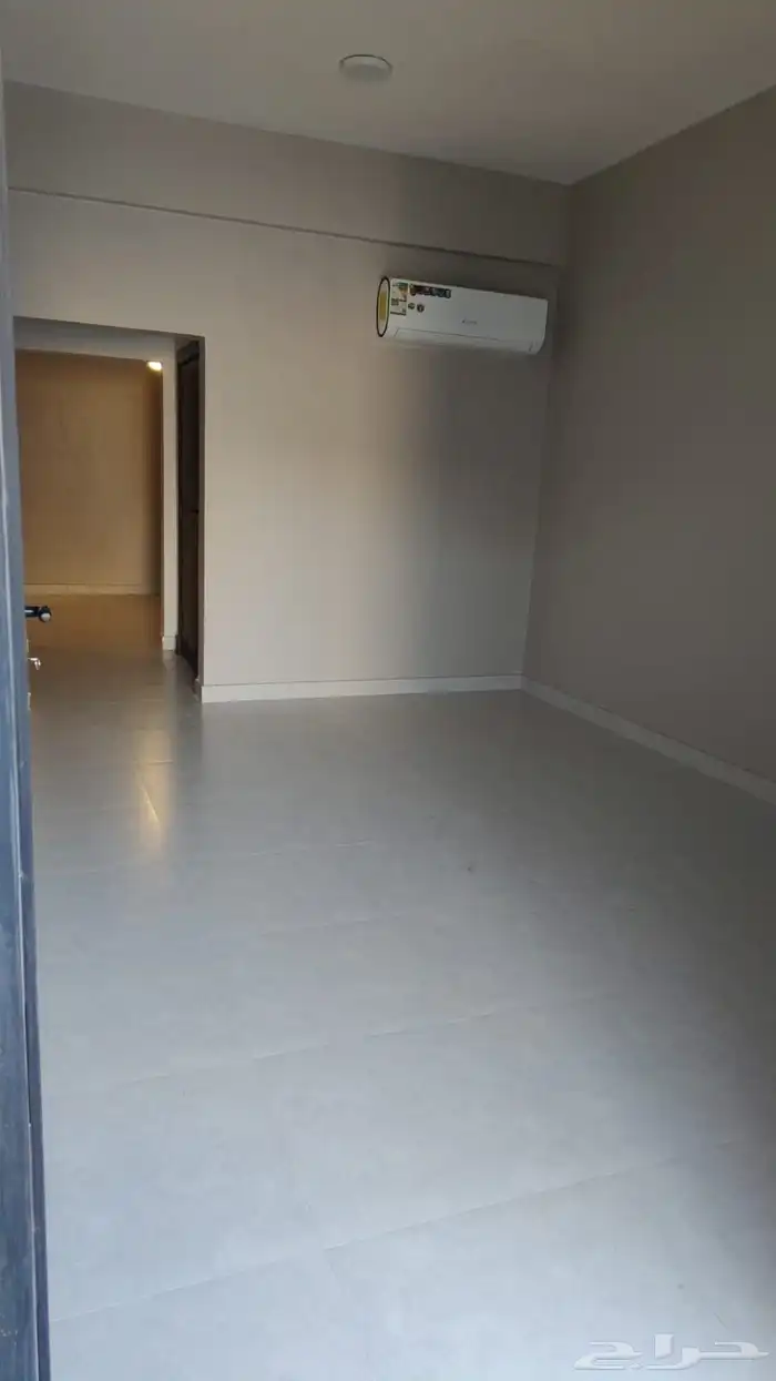 للبيع فيلا سكنية في حي الملز تتكون من ثمان وحدات 4