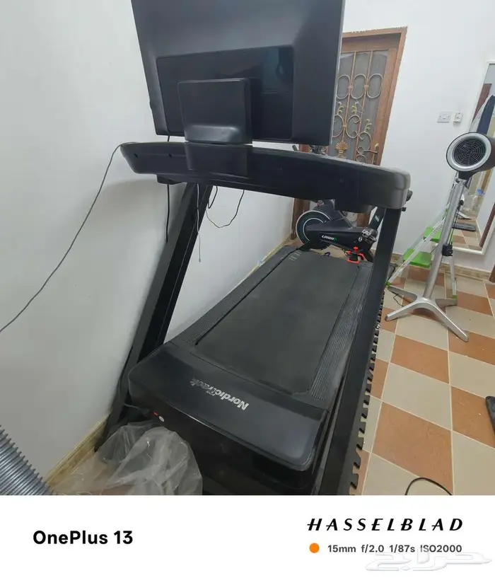 للبيع جهاز مشي NordicTrack Commercial 2450   شبه جديد 2