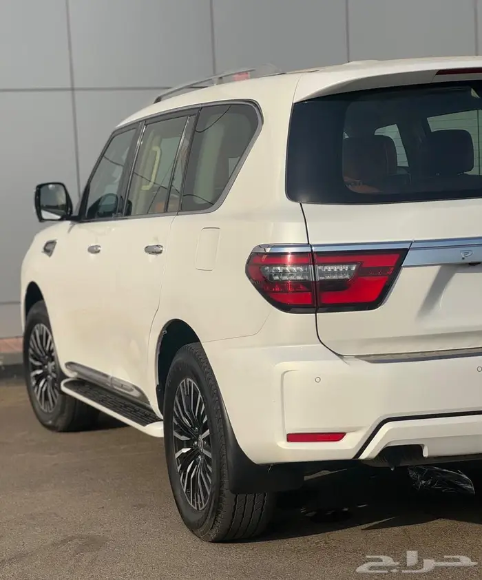 جيب نيسان باترول 2022 بلاتينيوم السعر 165 الف 7