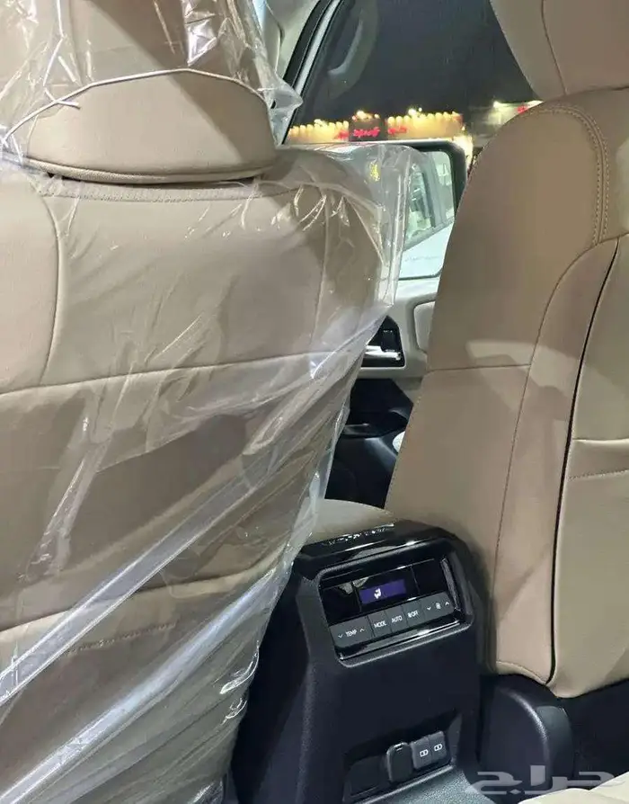 تتوفر فئات برادو 2025 اصفار لمبيعات النقد و البنوك بأقل ربح 1