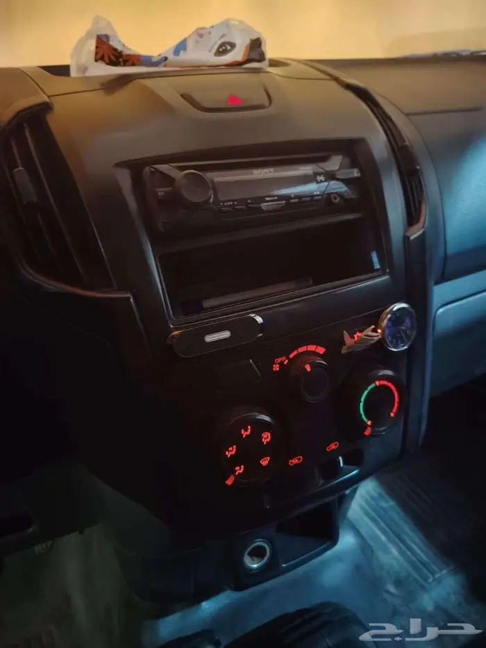 ايسوزو اللون ابيض موديل 2019 4