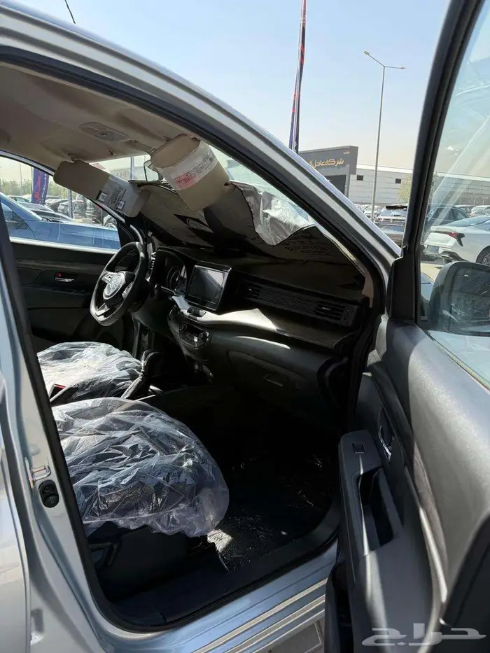 سوزوكي ارتيجا GLX 2025 9