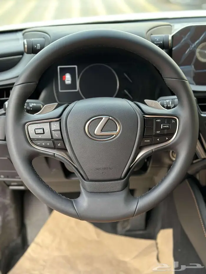 لكزس ES 250 2025 3