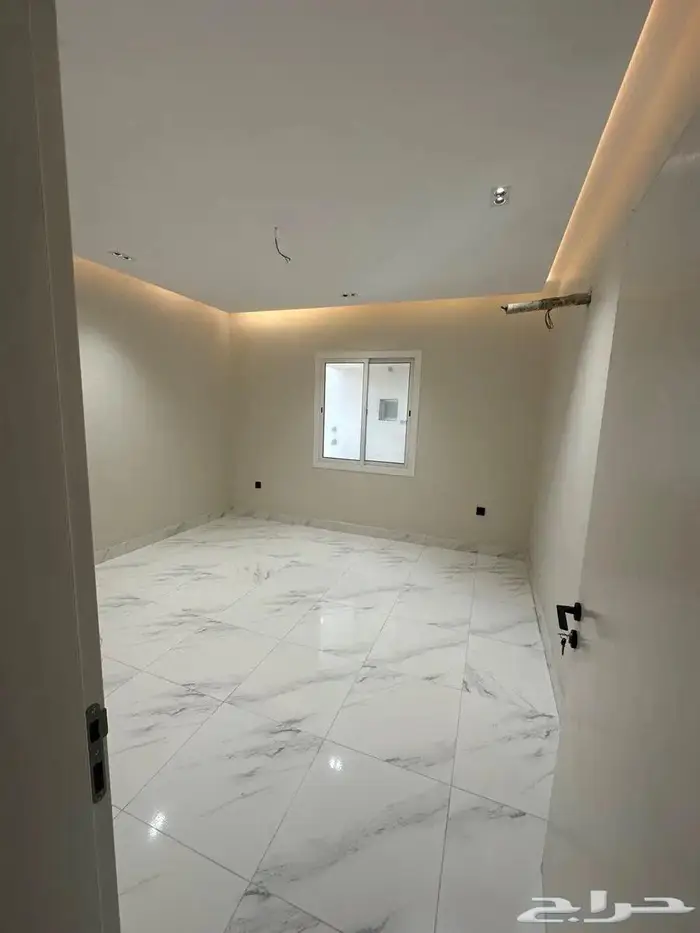 شقه للبيع في حي الواحه 1