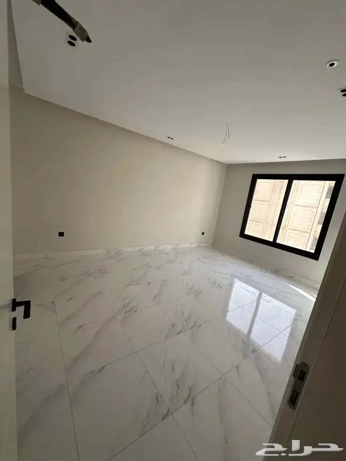 شقه للبيع في حي الواحه 0