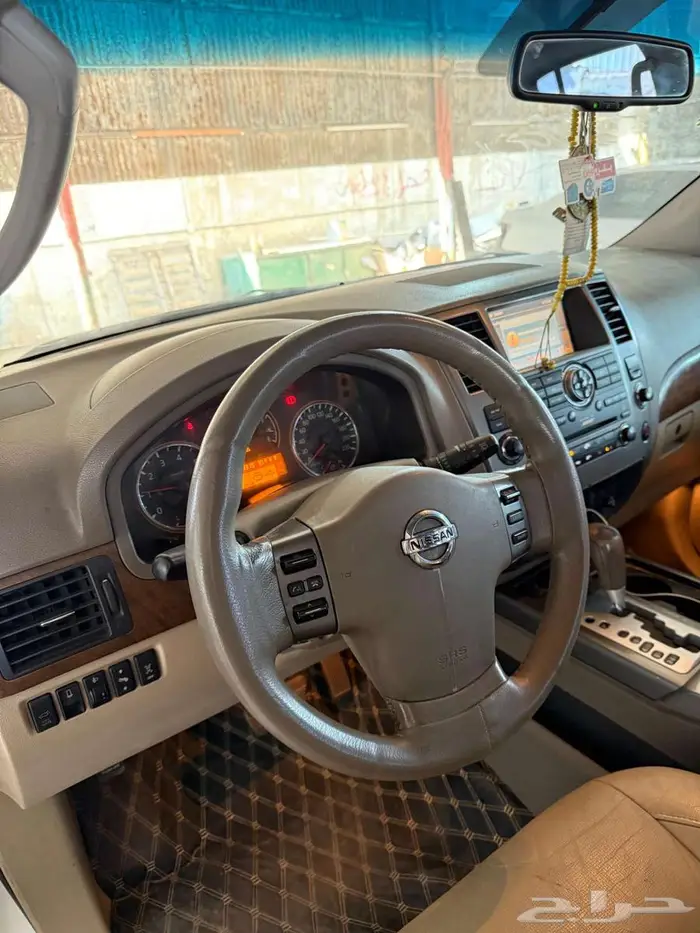 Nissan Armada 4x2 2009 LE 8
