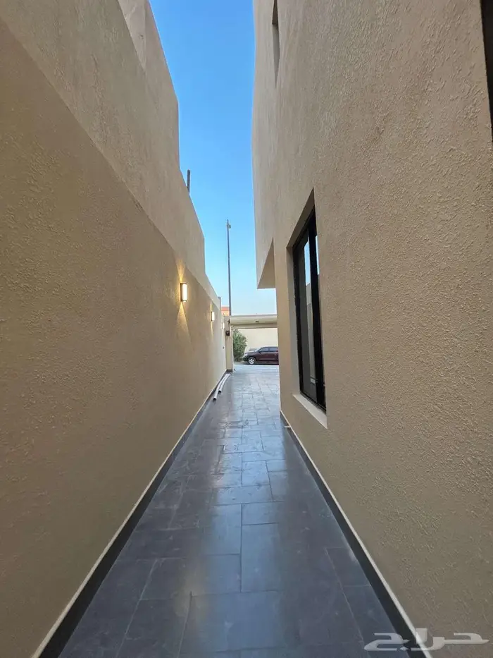 دور ارضي جديد للبيع الحزم (قابل للتفاوض) 24