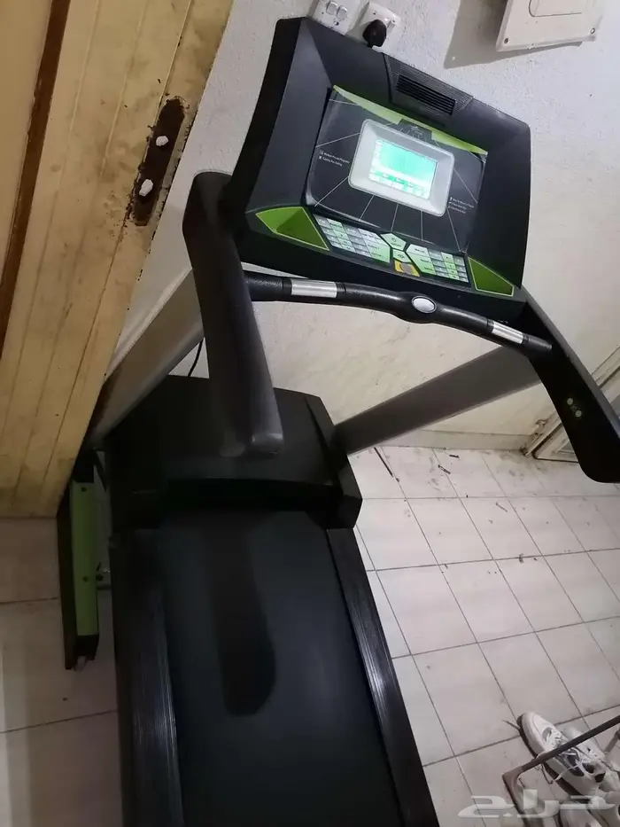 سير كهربائي بحاله ممتازه لوزن 140 كيلو 3 حصان 6