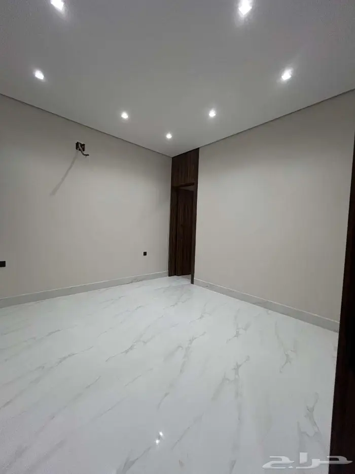 دور اول جديد للبيع الحزم 11