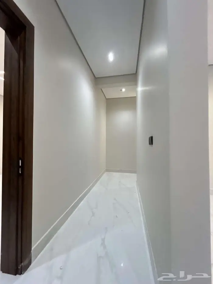 شقه مدخل خاص للبيع الحزم (مساحه 200) 28