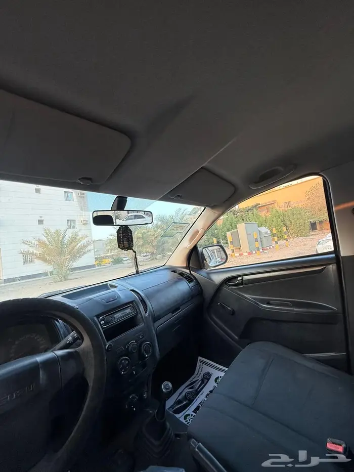 ايسوزو ديماكس استندر2016 8