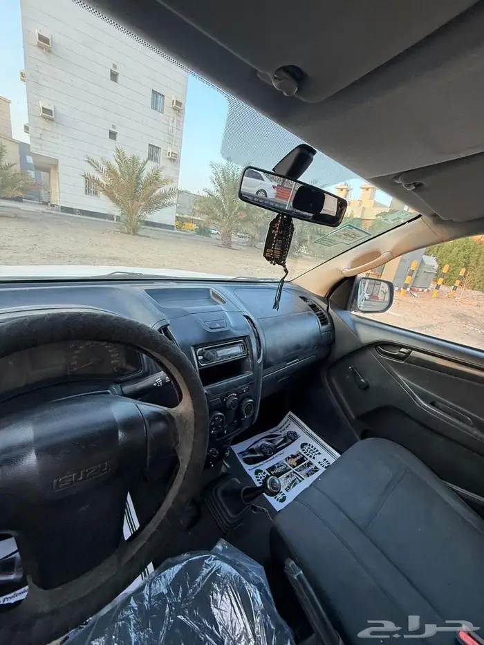 ايسوزو ديماكس استندر2016 9