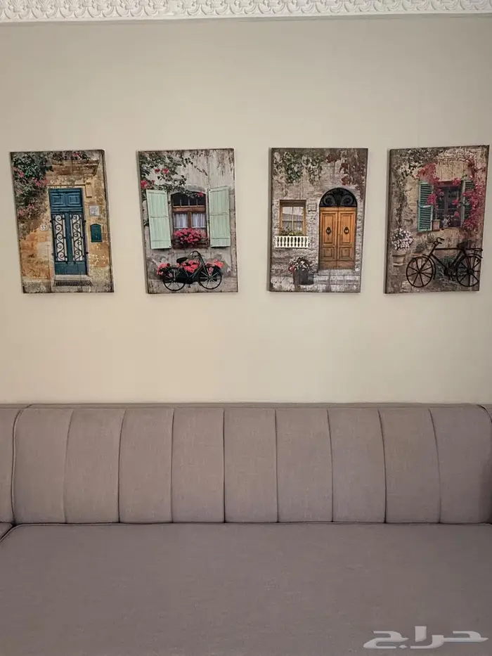 للبيع غرفة جلوس كاملة (كنب - طاولة - سجاد - لوحات) 2