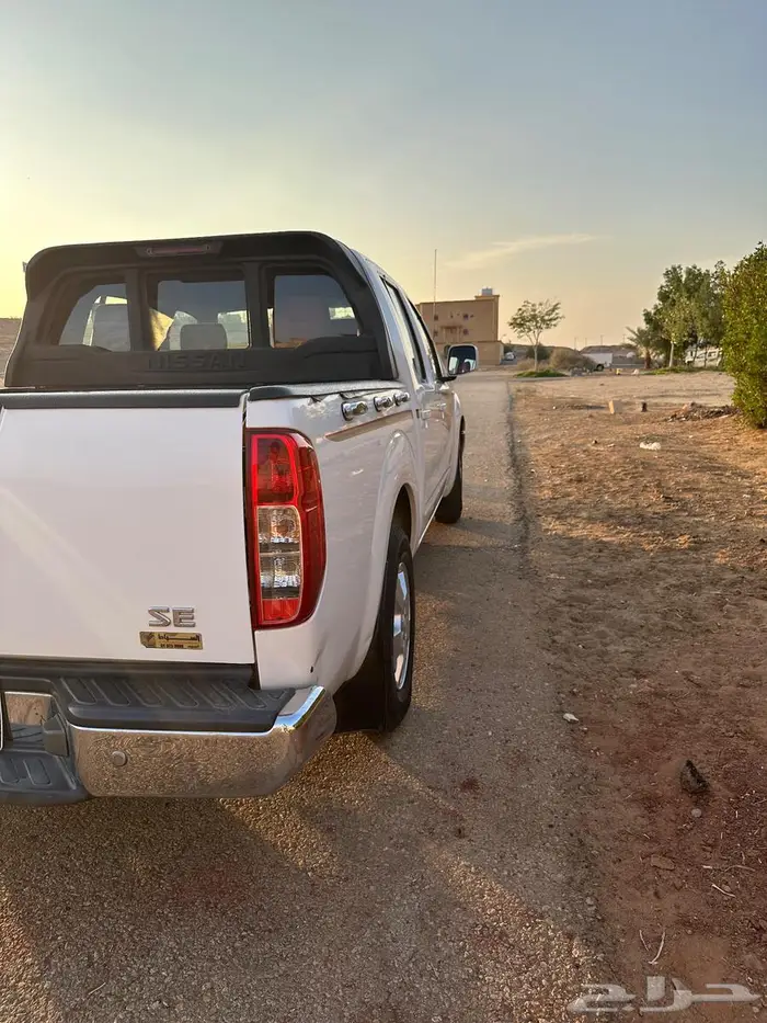 نيسان نافارا 2012 5