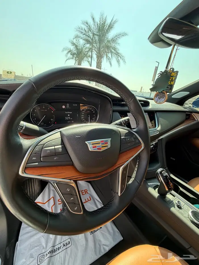 كاديلاك XT5 2023 مخزن سعودي الجميح 6