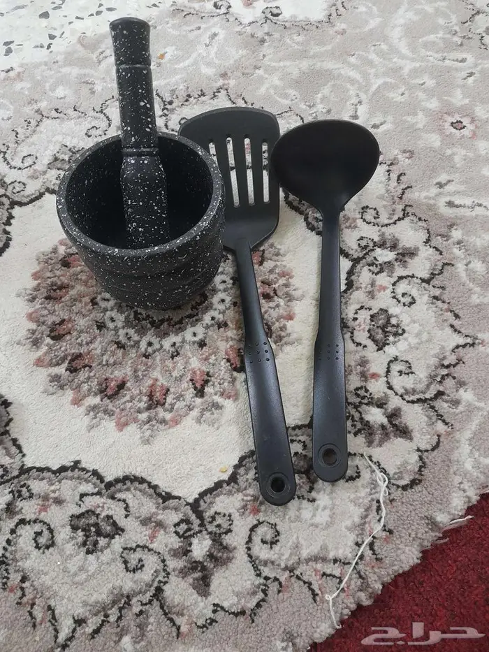 اسطوانات غاز للبيع وادوات مطبخ كامل للبيع الباحه 57