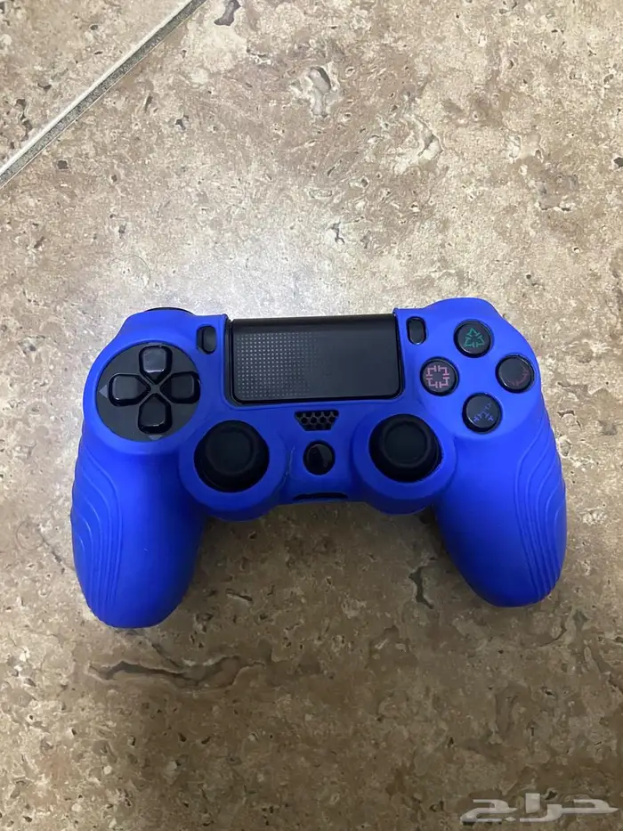 سوني 4 برو 1TB معاه اماينكرافت وا كود وا 3 يدت تحكم 2