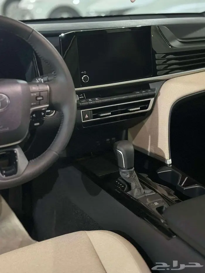 تويوتا كامرى LE 2025 2