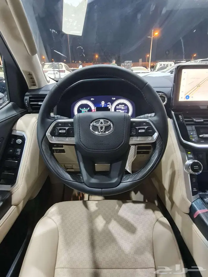 تويوتا لاندكروزر VXR هايبرد 2025 السعر 408250 8