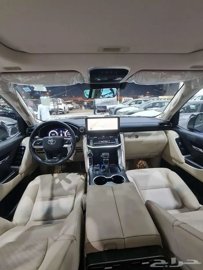 تويوتا لاندكروزر VXR هايبرد 2025 السعر 408250 6